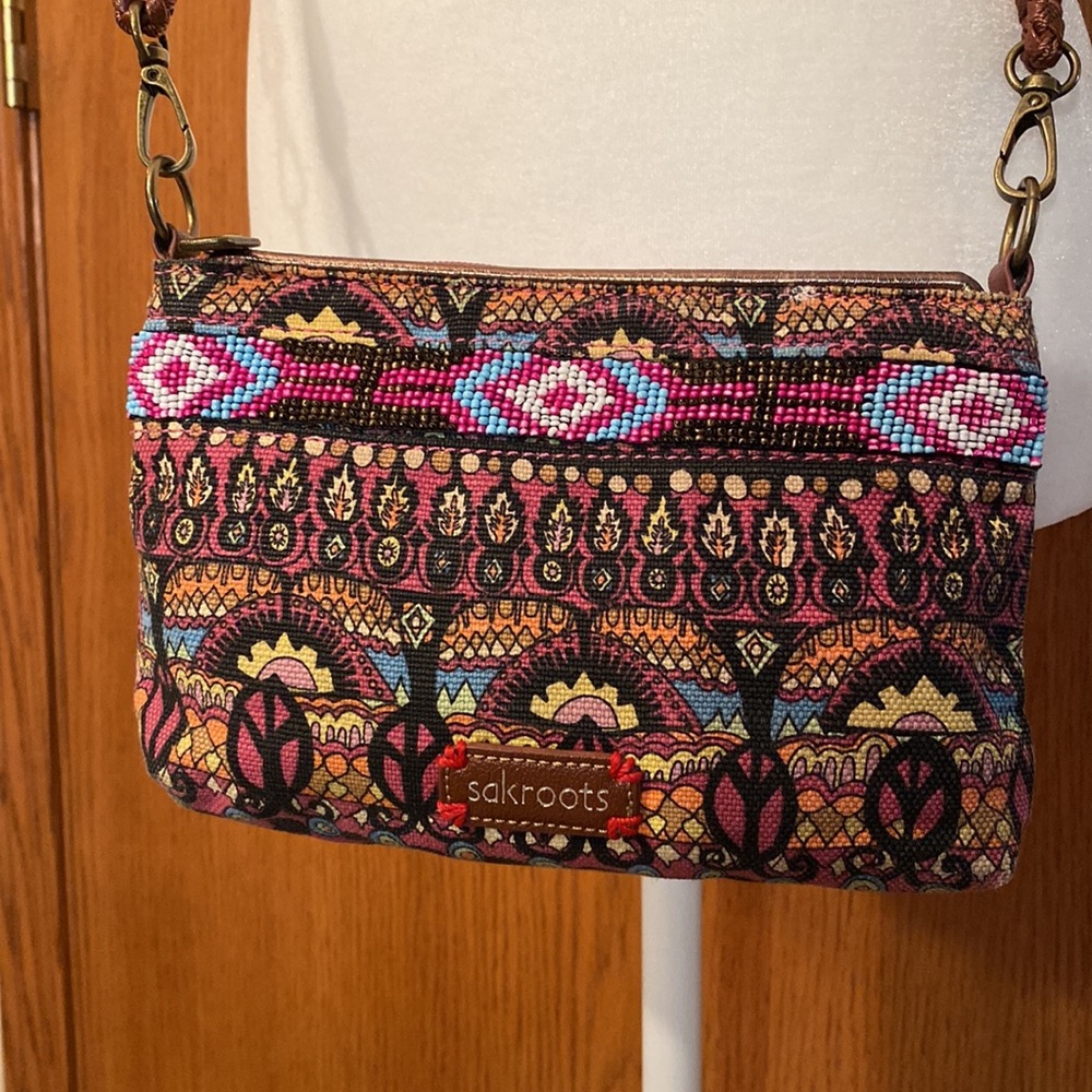 SAKROOTS Crossbody Bag. Good Condition!